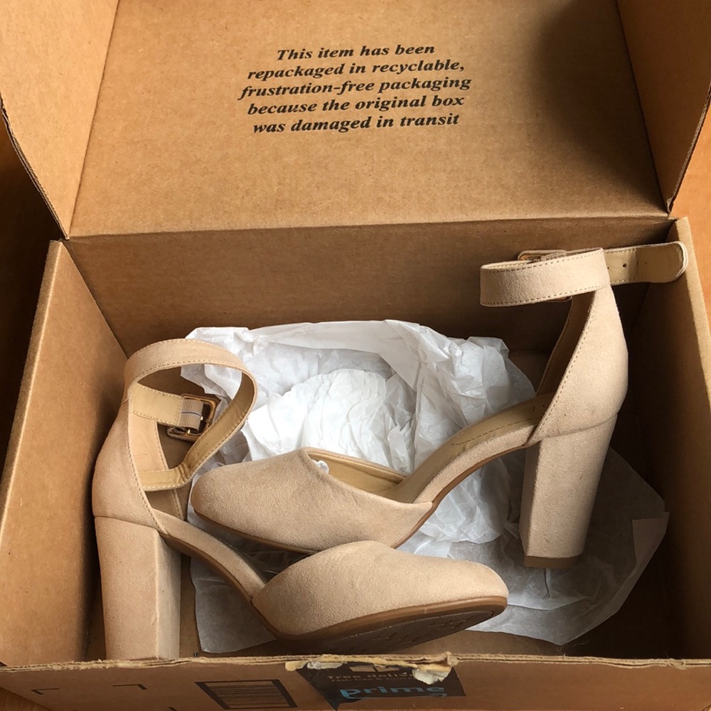 Never been worn, closed toes chunky heel